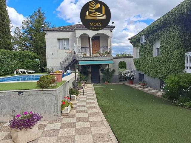 Casa chalet en Venta en Martos