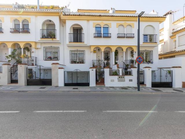 Casa chalet en Venta en Maracena