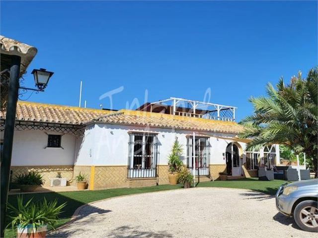 Casa chalet en Venta en Marchena