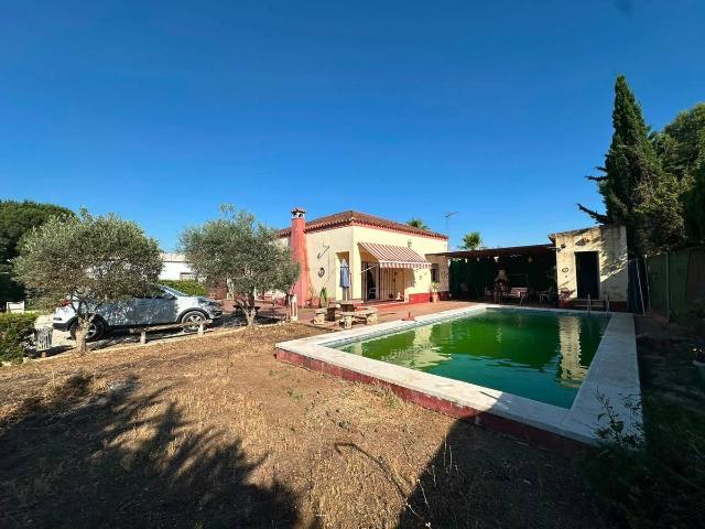 Casa chalet en Venta en Marchena