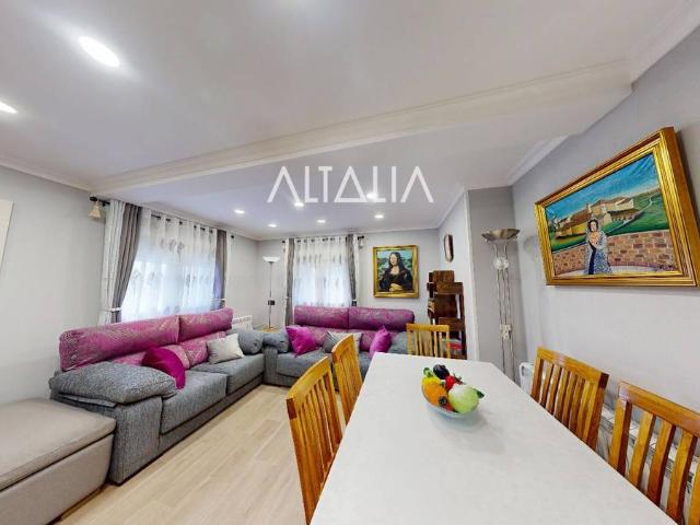 Casa chalet en Venta en Mariana
