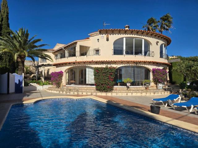 Casa chalet en Venta en Marisol Park Ortembach Los Almendros