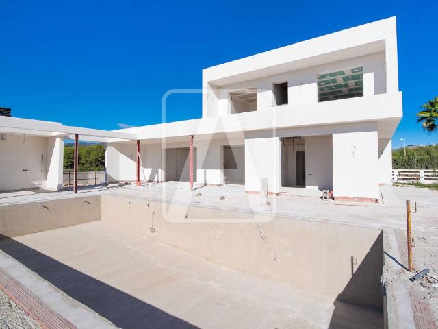 Casa chalet en Venta en Marisol Park Ortembach Los Almendros