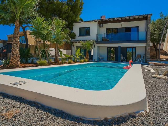Casa chalet en Venta en Marisol Park Ortembach Los Almendros
