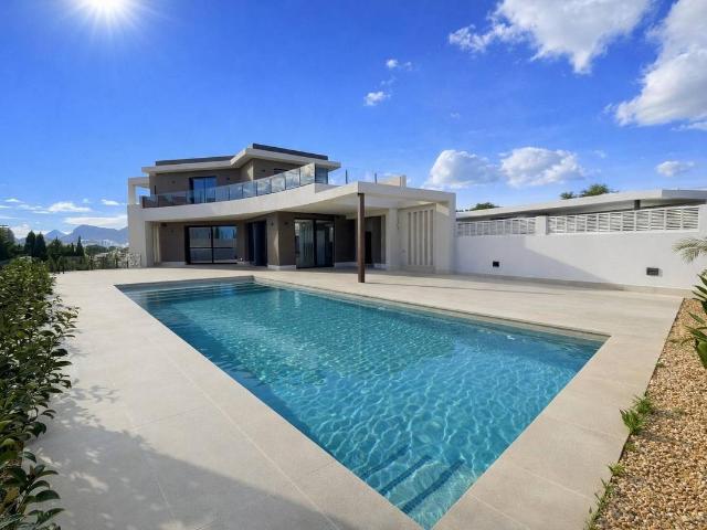 Casa chalet en Venta en Marisol Park Ortembach Los Almendros