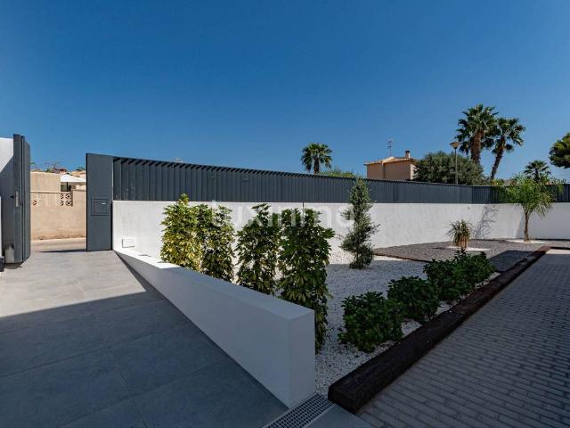 Casa chalet en Venta en Marisol Park Ortembach Los Almendros