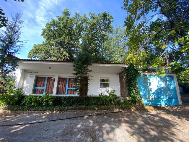 Casa chalet en Venta en Maside