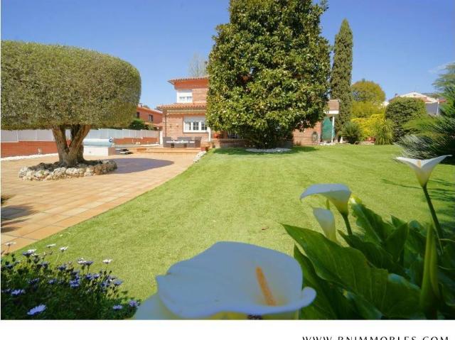 Casa chalet en Venta en Matadepera