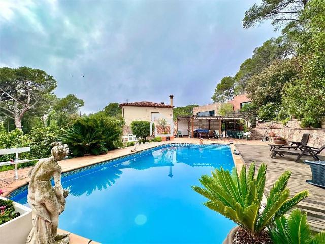 Casa chalet en Venta en Matadepera