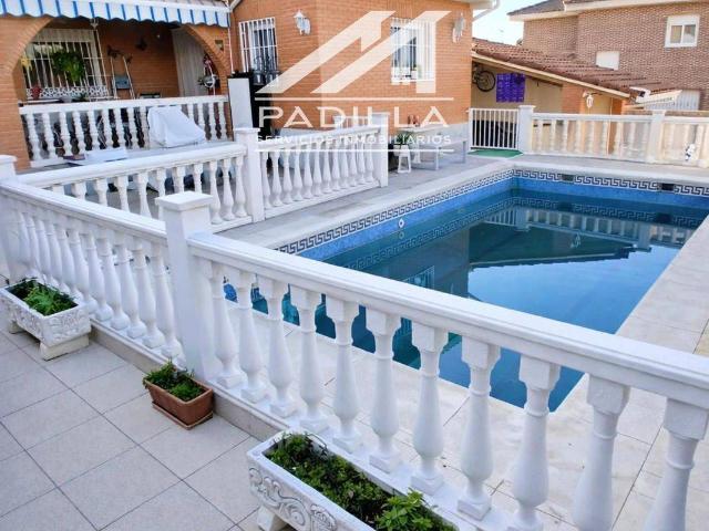 Casa chalet en Venta en Méntrida