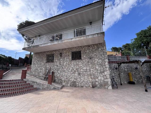 Casa chalet en Venta en Mediona