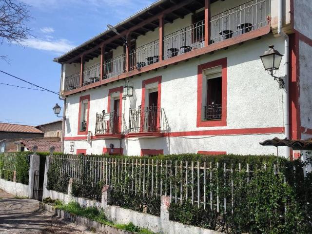 Casa chalet en Venta en Medina de Pomar