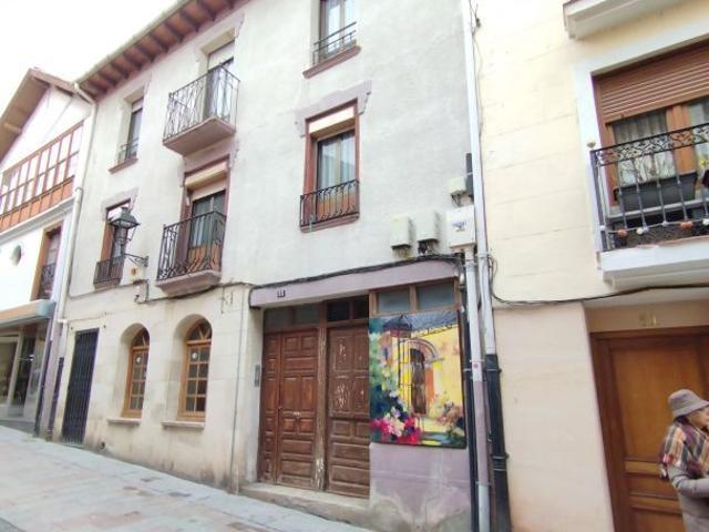 Casa chalet en Venta en Medina de Pomar