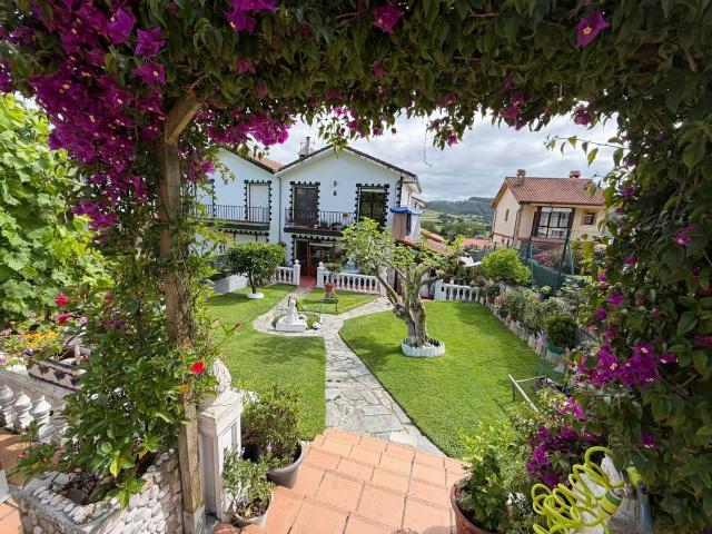 Casa chalet en Venta en Meruelo