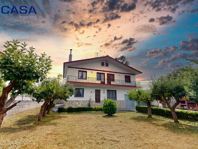 Casa chalet en Venta en Merindad de Montija