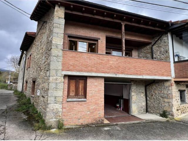 Casa chalet en Venta en Merindad de Montija