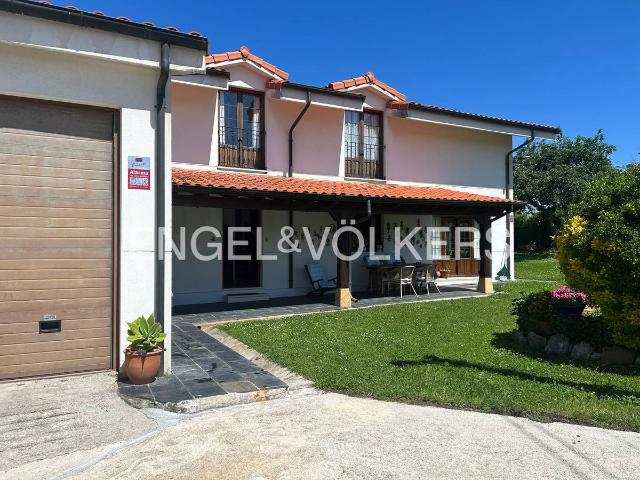 Casa chalet en Venta en Miengo pueblo