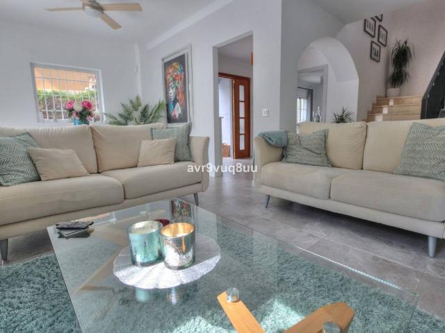Casa chalet en Venta en Hipódromo Cerrado del Águila