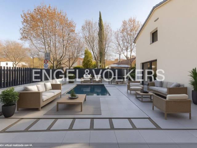 Casa chalet en Venta en Mira sol