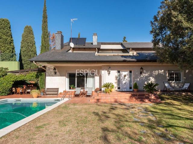 Casa chalet en Venta en Mira sol