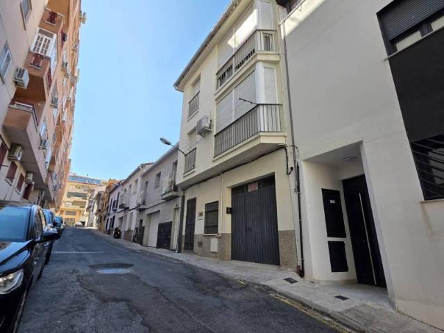 Casa chalet en Venta en Miralvalle Av. Virgen del Puerto La Data
