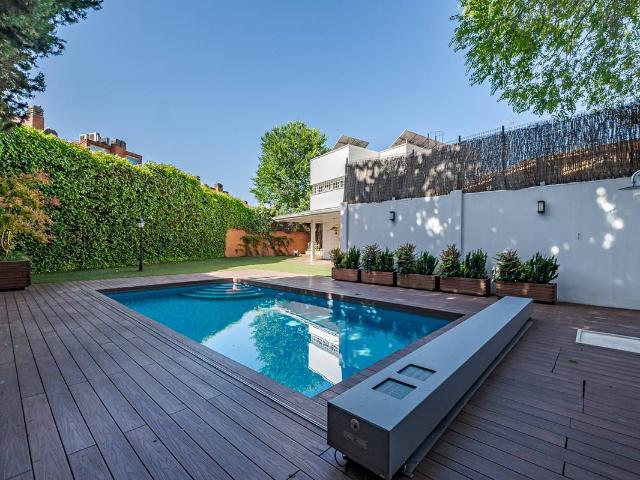 Casa chalet en Venta en Mirasierra