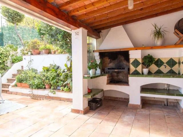 Casa chalet en Venta en Mont ras