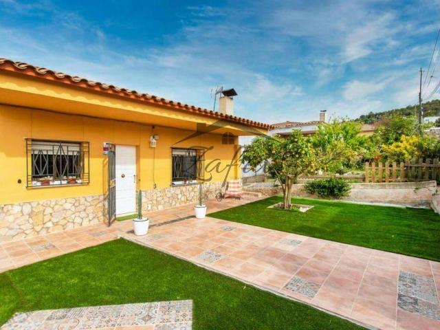 Casa chalet en Venta en Montbarbat