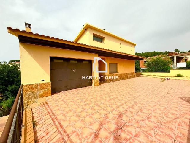 Casa chalet en Venta en Montbarbat