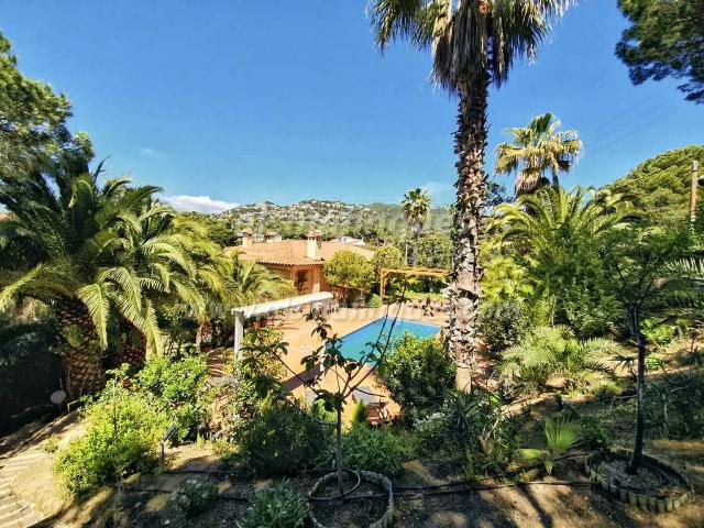 Casa chalet en Venta en Montgoda