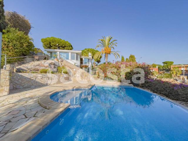 Casa chalet en Venta en Montgoda
