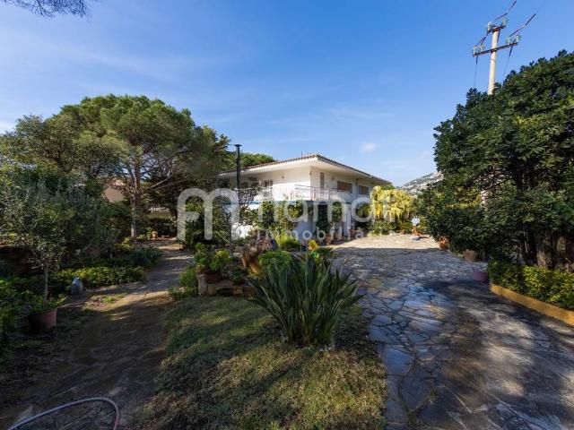Casa chalet en Venta en Montgoda