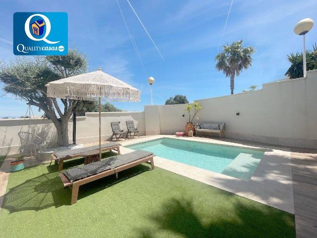 Casa chalet en Venta en Monte y Mar