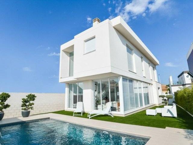 Casa chalet en Venta en Monte y Mar