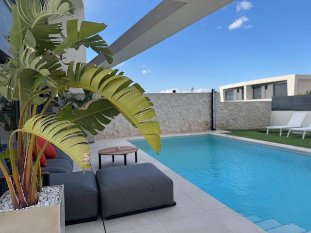 Casa chalet en Venta en Monte y Mar