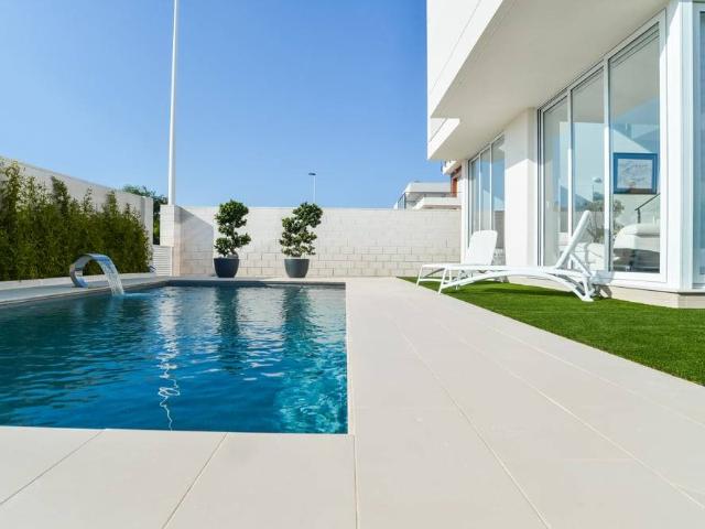 Casa chalet en Venta en Monte y Mar