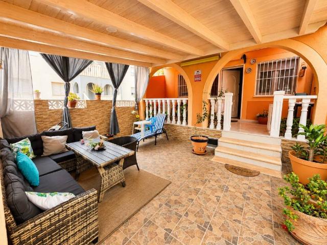 Casa chalet en Venta en Monte y Mar