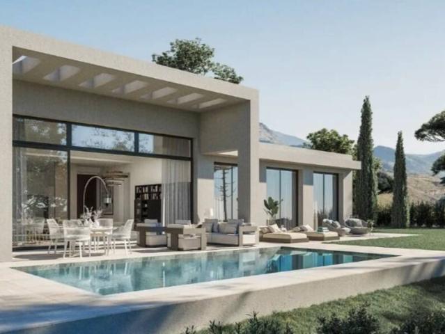 Casa chalet en Venta en Montemayor Marbella Club
