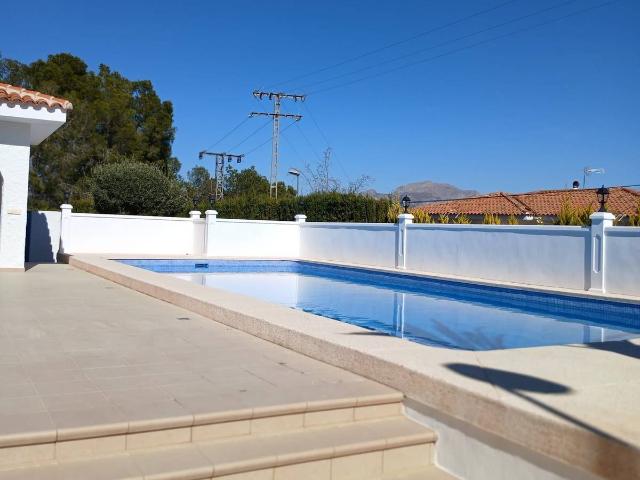 Casa chalet en Venta en Montebello Nou Espai