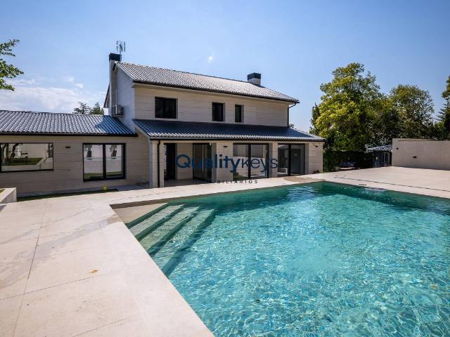 Casa chalet en Venta en Monteclaro