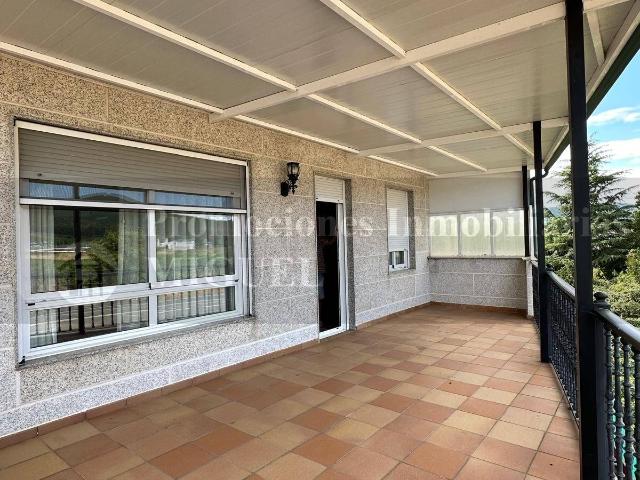Casa chalet en Venta en Monterrei