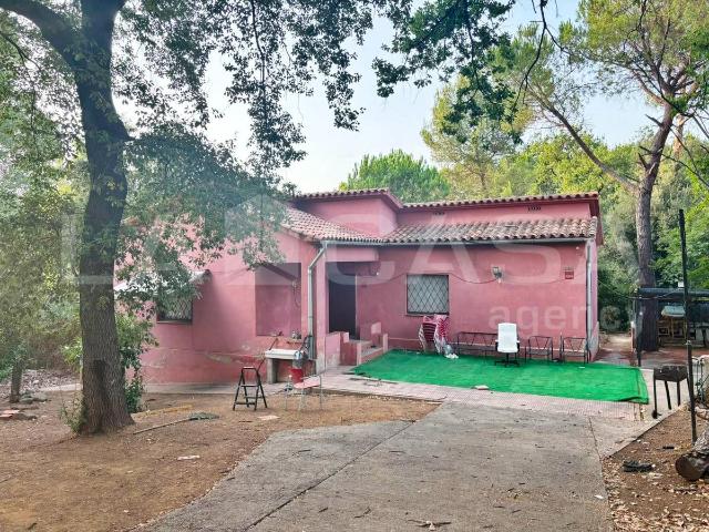 Casa chalet en Venta en Montornès del Vallès