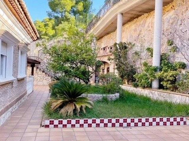 Casa chalet en Venta en Montornés Las Palmas El Refugio