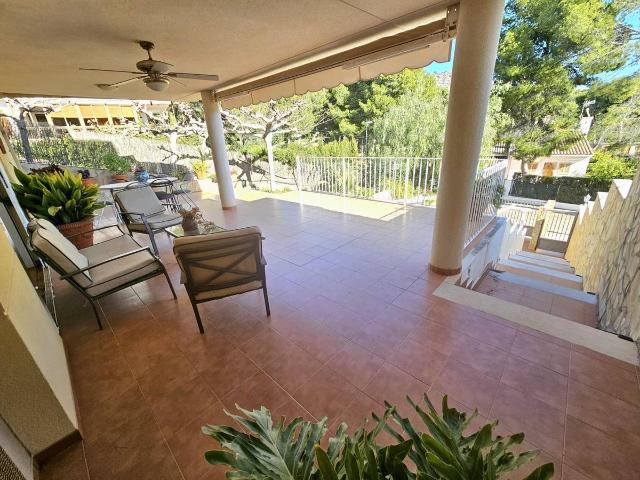 Casa chalet en Venta en Montornés Las Palmas El Refugio