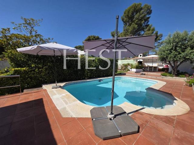 Casa chalet en Venta en Montmar