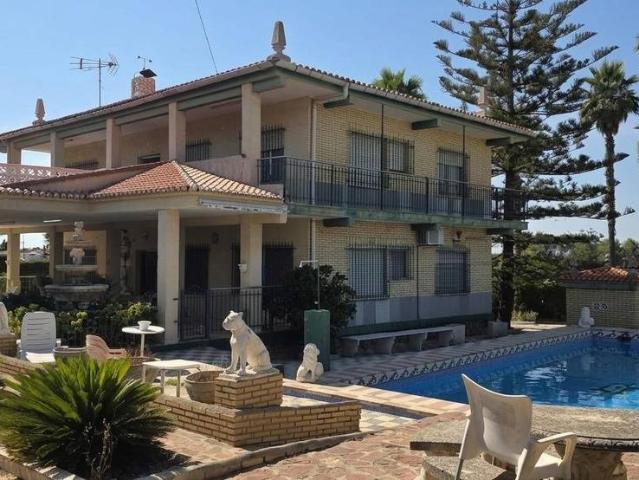Casa chalet en Venta en Montserrat