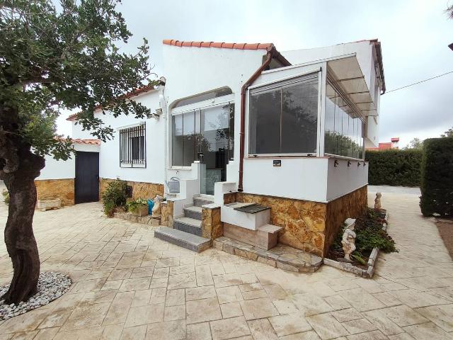 Casa chalet en Venta en Montroi / Montroy
