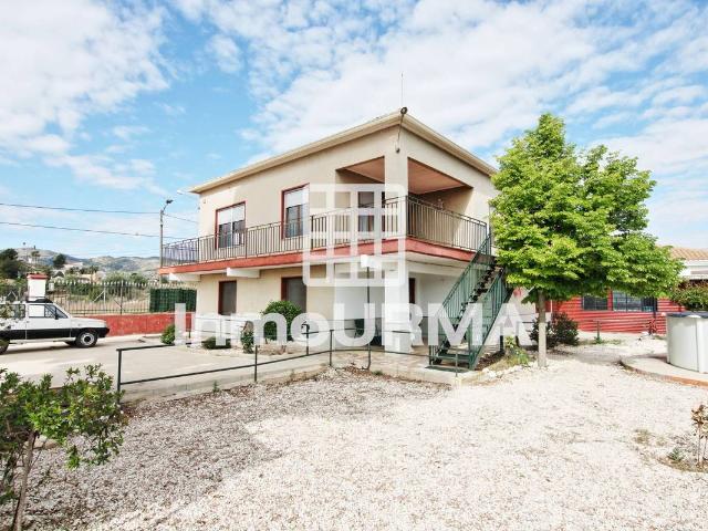 Casa chalet en Venta en Monóvar / Monòver