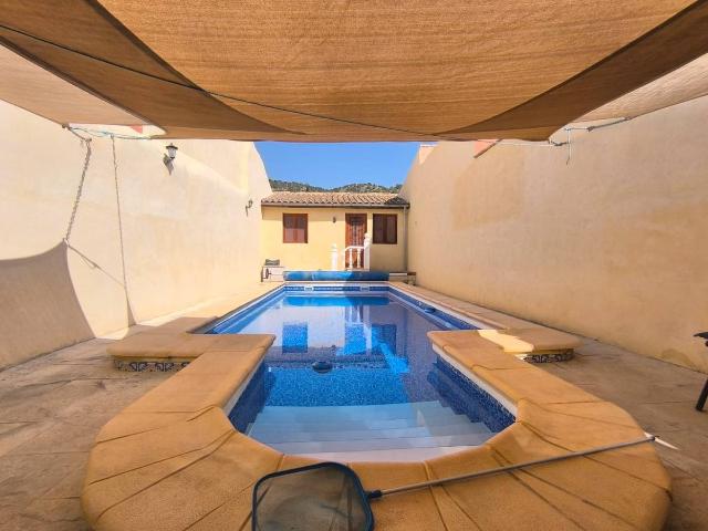 Casa chalet en Venta en Monóvar / Monòver