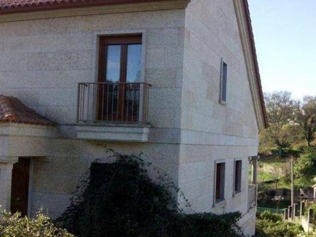 Casa chalet en Venta en Moaña